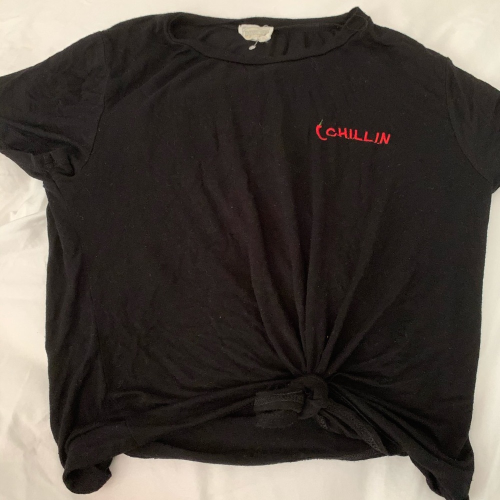 black 🌶chillin T-shirt with knot at bottom